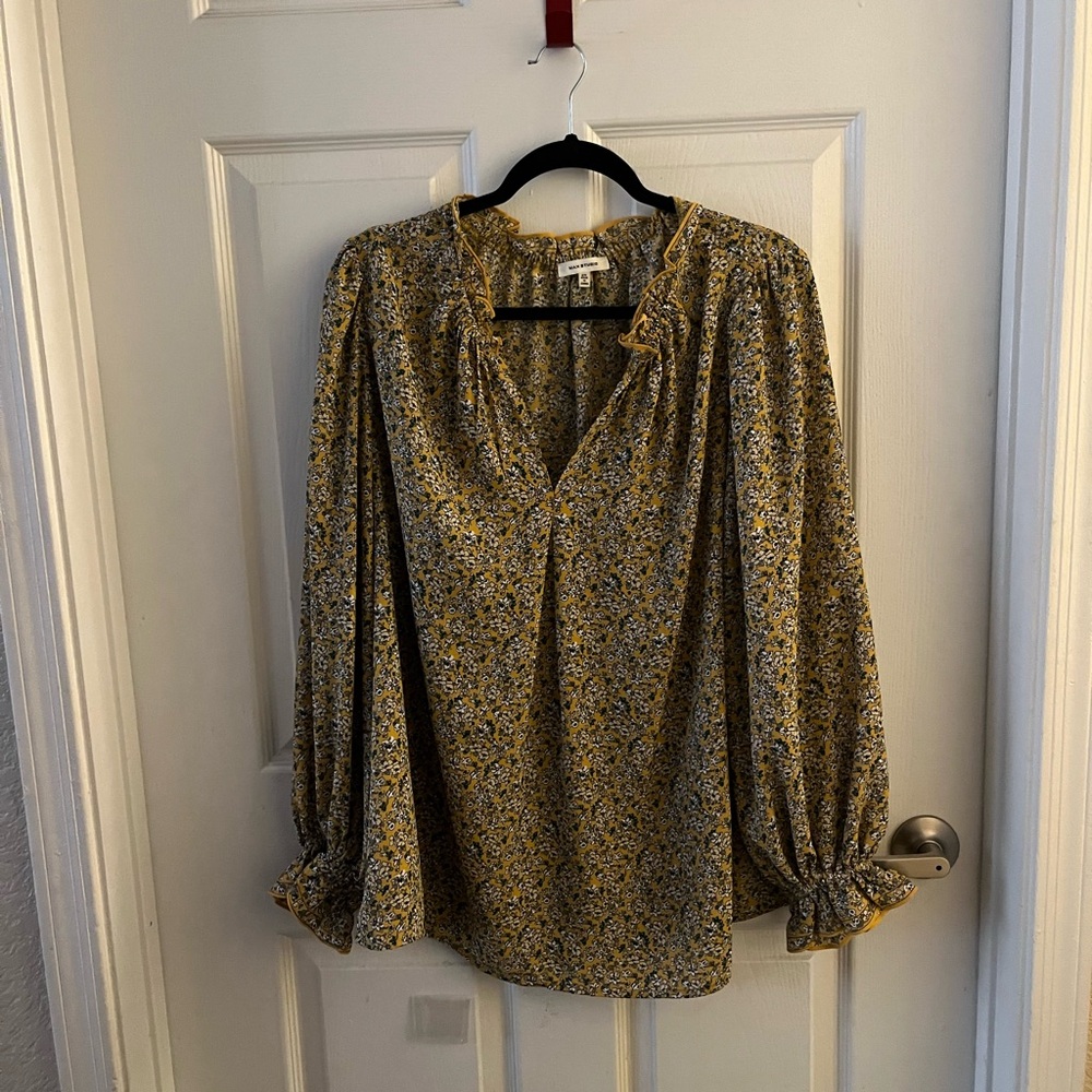 Max Studio Flowered Blouse , Size 2X  Colors ,Gold , White ,Green